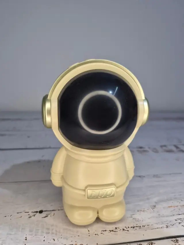 Parlante Bluetooth en forma de astronauta