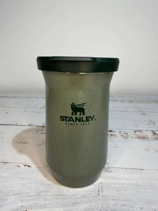 Mate con tapa stanley original